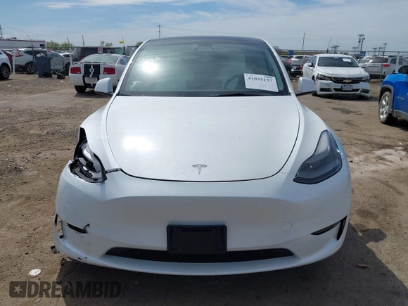 2021 Tesla Model Y Performance z VIN 5YJYGDEF7MF277769, wystawiony jako IAAI lot #42025157 z przebiegiem 28 522 mil mil oraz . Historia ofert i sprzedaży dostępna na DreamBid. Obrazek 11.