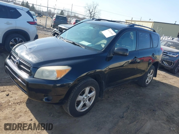 2008 Toyota RAV4 with VIN JTMBD35V285158647, listed as a IAAI auction lot 41767020 with 186,771 mi miles. Bid and sale history available at carsss.com. Image 2.