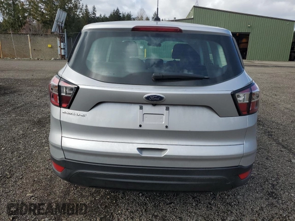 2017 Ford Escape S z VIN 1FMCU0F7XHUD20786, wystawiony jako Copart lot #49641925 z przebiegiem 31 083 mil mil oraz Szkoda całkowita • Salvage title. Historia ofert i sprzedaży dostępna na DreamBid. Obrazek 6.