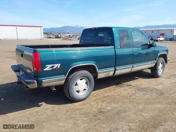 1998 Chevrolet C/K 1500 with VIN 1GCEK19R4WE157193, listed as a IAAI auction lot 42025385 with 179,675 mi miles. Bid and sale history available at carsss.com. Image 4.