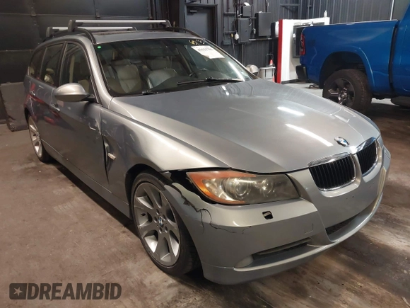 2006 BMW 3 Series 325xi with VIN WBAVT13506KW23509, listed as a IAAI auction lot 41621786 with 196,193 mi miles and . Bid and sale history available at DreamBid. Image 1.