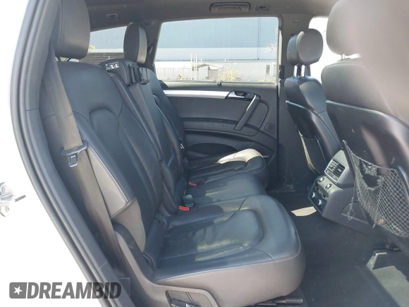2015 Audi Q7 3.0T S line Prestige with VIN WA1DGAFE0FD027782, listed as a IAAI auction lot 41856552 with 116,563 mi miles. Bid and sale history available at carsss.com. Image 8.