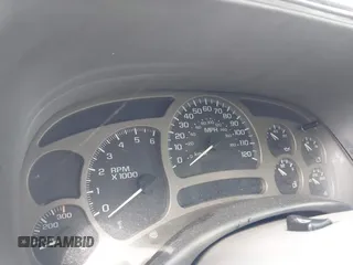 2004 GMC Yukon Denali z VIN 1GKEK63U34J166146, wystawiony jako IAAI lot #42097894 z przebiegiem Nie podano mil oraz . Historia ofert i sprzedaży dostępna na DreamBid. Obrazek 7.