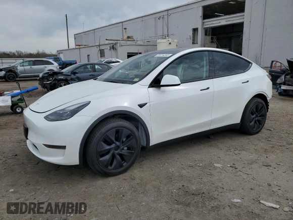 2025 Tesla Model Y Long Range with VIN 7SAYGDED5SF241318, listed as a Copart auction lot 51614245 with 3,682 mi miles and Salvage Title. Bid and sale history available at DreamBid. Image 1.