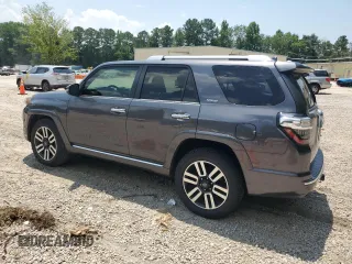 2017 Toyota 4Runner SR5 with VIN JTEZU5JR2H5159828, listed as a Copart auction lot 62342605 with 101,982 mi miles and Salvage title. Bid and sale history available at DreamBid. Image 2.