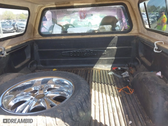 1999 Ford F-150 Work Series with VIN 1FTRF17W0XNB19833, listed as a IAAI auction lot 41993435 with 1 mi miles. Bid and sale history available at carsss.com. Image 8.