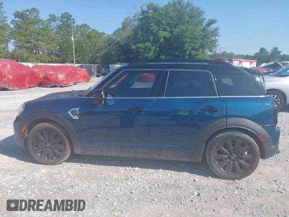 2022 MINI Countryman Cooper S with VIN WMZ53BR02N3N36112, listed as a IAAI auction lot 42561840 with 60,479 mi miles and . Bid and sale history available at DreamBid. Image 14.