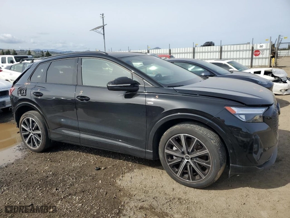 2022 Audi Q4 e-tron Premium Plus with VIN WA1L2BFZ0NP053203, listed as a Copart auction lot 44557355 with 14,633 mi miles and Salvage Title. Bid and sale history available at carsss.com. Image 4.