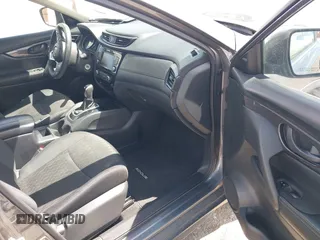 2019 Nissan Rogue SL with VIN 5N1AT2MV5KC830564, listed as a IAAI auction lot 42024737 with 121,523 mi miles and . Bid and sale history available at carsss.com. Image 5.