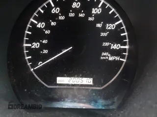 2004 Lexus RX 330 with VIN 2T2HA31U74C033247, listed as a IAAI auction lot 42171643 with 200,510 mi miles. Bid and sale history available at carsss.com. Image 7.