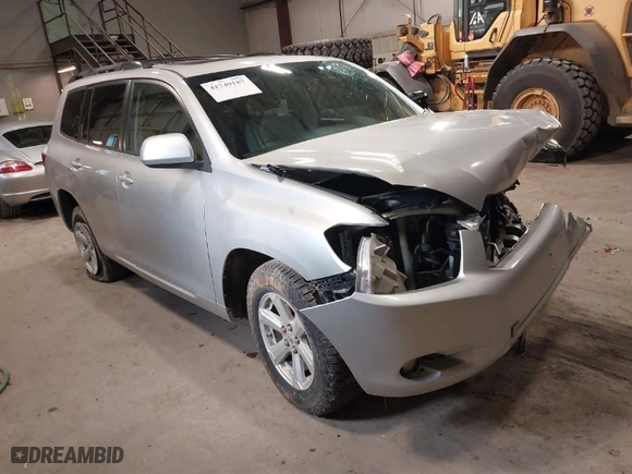 2010 Toyota Highlander SE with VIN 5TDJK3EH8AS010675, listed as a IAAI auction lot 41749187 with 1 mi miles. Bid and sale history available at carsss.com. Image 1.