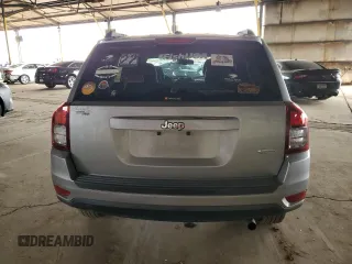 2016 Jeep Compass Latitude with VIN 1C4NJCEAXGD743578, listed as a Copart auction lot 49223995 with 189,120 mi miles and Clean Title. Bid and sale history available at carsss.com. Image 6.