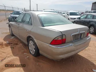 2005 Lincoln LS Luxury z VIN 1LNHM86S95Y644955, wystawiony jako IAAI lot #42324097 z przebiegiem Nie podano mil oraz . Historia ofert i sprzedaży dostępna na DreamBid. Obrazek 3.