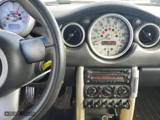 2008 MINI Cooper Convertible S with VIN WMWRH335X8TU81438, listed as a Copart auction lot 72277454 with 108,928 mi miles and Clean Title. Bid and sale history available at carsss.com. Image 9.