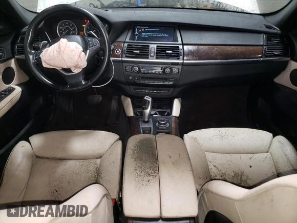 2013 BMW X6 xDrive50i z VIN 5UXFG8C53DL591536, wystawiony jako Copart lot #82219394 z przebiegiem 191 439 mil mil oraz Szkoda całkowita • Salvage title. Historia ofert i sprzedaży dostępna na DreamBid. Obrazek 8.