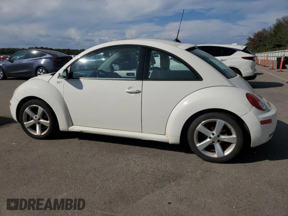 2008 Volkswagen Beetle with VIN 3VWFG31C68M511900, listed as a Copart auction lot 74089294 with 88,345 mi miles and Clean Title. Bid and sale history available at DreamBid. Image 2.