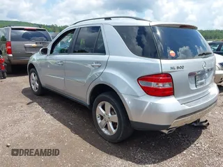 2006 Mercedes-Benz M 500 с VIN 4JGBB75EX6A072306, выставлен на аукционе IAAI как лот 42495998 с пробегом 174 781 миль миль и . История ставок и продаж доступна на DreamBid. Изображение 3.