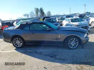 2010 Ford Mustang V6 с VIN 1ZVBP8ENXA5159388, выставлен на аукционе IAAI как лот 41433762 с пробегом 59 546 миль миль и . История ставок и продаж доступна на DreamBid. Изображение 12.