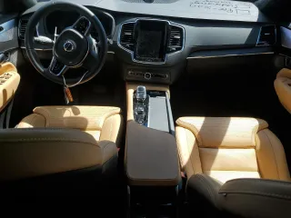 2024 Volvo XC90 Ultimate Bright Theme with VIN YV4062PF9R1235148, listed as a Copart auction lot 70778004 with 3,913 mi miles and Salvage Title. Bid and sale history available at carsss.com. Image 8.