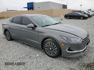 2020 Hyundai Sonata Hybrid Limited with VIN KMHL54JJXLA013913, listed as a Copart auction lot 68998073 with 115,396 mi miles. Bid and sale history available at carsss.com. Image 4.