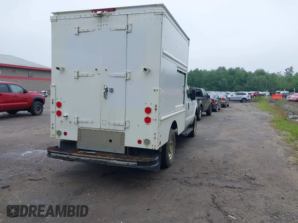 2016 Ford F-250 XL с VIN 1FDBF2B60GED17578, выставлен на аукционе IAAI как лот 42436937 с пробегом 404 746 миль миль и . История ставок и продаж доступна на DreamBid. Изображение 4.
