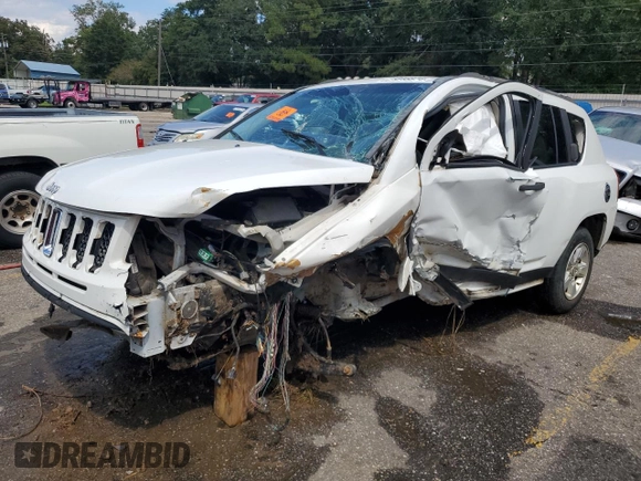 2016 Jeep Compass Sport SE z VIN 1C4NJCBA9GD590955, wystawiony jako Copart lot #71646874 z przebiegiem Nie podano mil oraz Nie do naprawy • Non repairable. Historia ofert i sprzedaży dostępna na DreamBid. Obrazek 1.