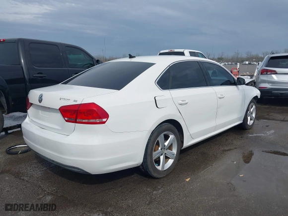 2013 Volkswagen Passat SE with VIN 1VWBP7A39DC070202, listed as a IAAI auction lot 41555860 with 149,091 mi miles. Bid and sale history available at carsss.com. Image 4.