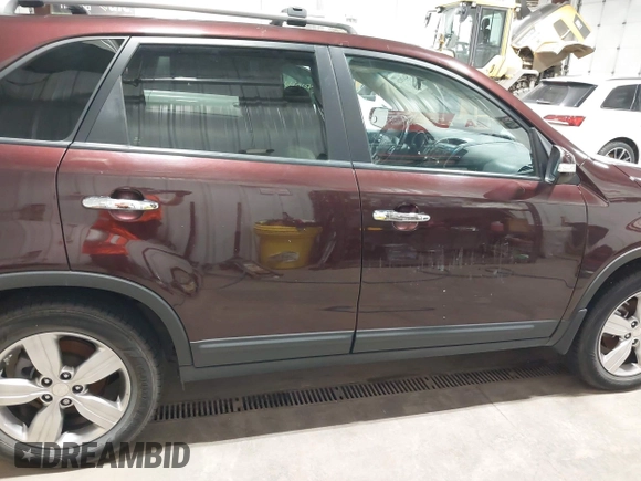 2012 Kia Sorento EX with VIN 5XYKU3A60CG254775, listed as a IAAI auction lot 42638220 with 49,000 mi miles and . Bid and sale history available at DreamBid. Image 12.