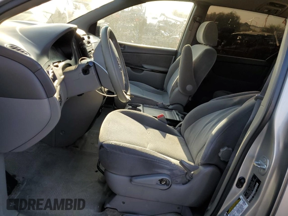 2005 Toyota Sienna CE with VIN 5TDZA23C15S237672, listed as a Copart auction lot 52204085 with 244,411 mi miles and Salvage Title. Bid and sale history available at carsss.com. Image 7.