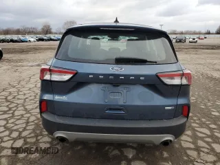 2020 Ford Escape S z VIN 1FMCU9F6XLUC06825, wystawiony jako Copart lot #84080684 z przebiegiem 135 494 mil mil oraz Szkoda całkowita • Salvage title. Historia ofert i sprzedaży dostępna na DreamBid. Obrazek 6.