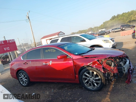 2014 Nissan Altima S with VIN 1N4AL3AP3EN351364, listed as a IAAI auction lot 40311520 with 236,550 mi miles and . Bid and sale history available at carsss.com. Image 13.