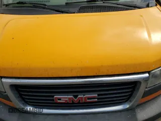 2015 GMC Savana z VIN 1GTZ7TCG6F1114147, wystawiony jako Copart lot #67091964 z przebiegiem 232 970 mil mil oraz Szkoda całkowita • Salvage title. Historia ofert i sprzedaży dostępna na DreamBid. Obrazek 12.