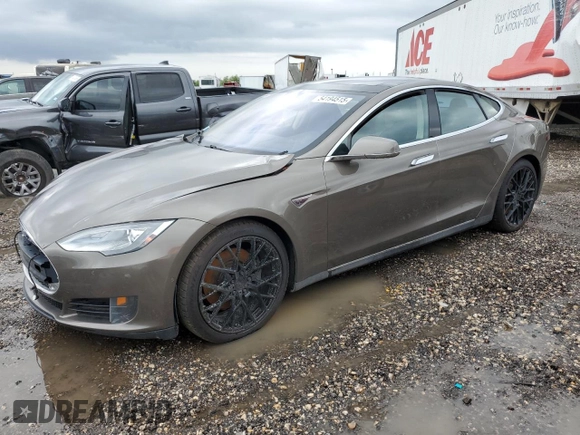 2015 Tesla Model S 85D with VIN 5YJSA1E20FF117464, listed as a Copart auction lot 54194515 with 99,446 mi miles and Clean Title. Bid and sale history available at carsss.com. Image 1.
