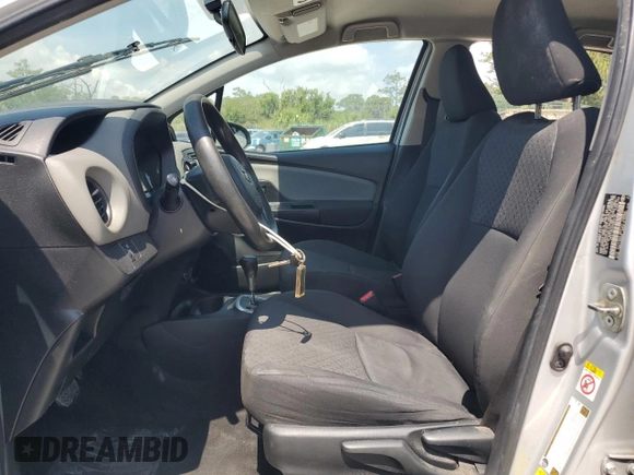 2016 Toyota Yaris L z VIN VNKKTUD34GA065795, wystawiony jako Copart lot #58351755 z przebiegiem 470 611 mil mil oraz Tytuł czysty. Historia ofert i sprzedaży dostępna na DreamBid. Obrazek 7.