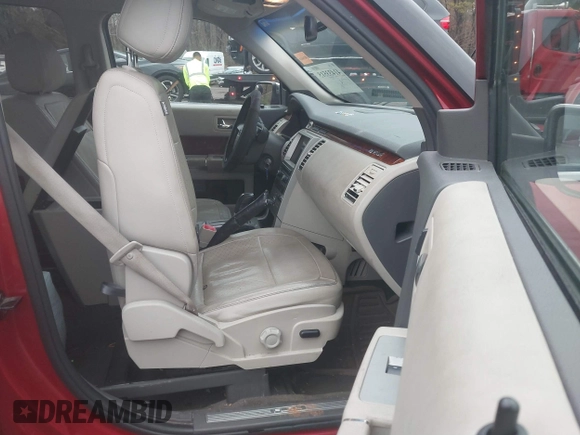 2011 Ford Flex Limited w/Ecoboost with VIN 2FMHK6DT2BBD29980, listed as a IAAI auction lot 41433515 with 232,986 mi miles. Bid and sale history available at carsss.com. Image 5.