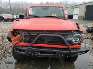 2022 Ford Bronco z VIN 1FMDE5AH9NLB12334, wystawiony jako Copart lot #83205734 z przebiegiem 12 789 mil mil oraz Szkoda całkowita • Salvage title. Historia ofert i sprzedaży dostępna na DreamBid. Obrazek 5.