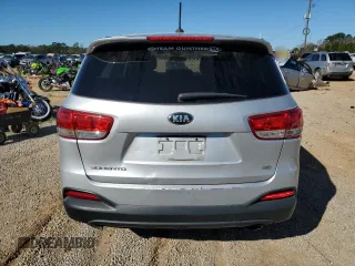 2016 Kia Sorento LX with VIN 5XYPG4A31GG150598, listed as a Copart auction lot 46546555 with 143,574 mi miles and Salvage Title. Bid and sale history available at DreamBid. Image 6.