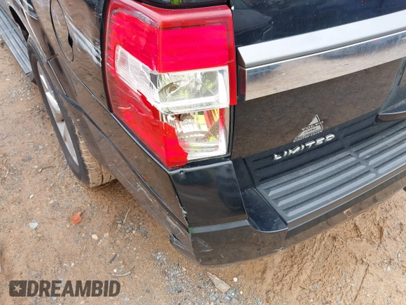 2017 Ford Expedition Max Limited with VIN 1FMJK1KT2HEA05741, listed as a IAAI auction lot 42348132 with 204,901 mi miles and . Bid and sale history available at DreamBid. Image 20.