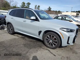 2024 BMW X5 xDrive40i z VIN 5UX23EU07R9U24113, wystawiony jako Copart lot #50386895 z przebiegiem 38 407 mil mil oraz Szkody całkowita. Historia ofert i sprzedaży dostępna na DreamBid. Obrazek 4.