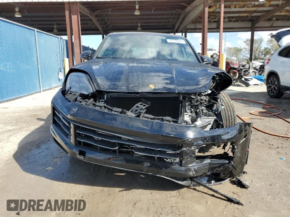2024 Porsche Cayenne S z VIN WP1AL2AY1RDA34089, wystawiony jako Copart lot #78726624 z przebiegiem 3 054 mil mil oraz Szkoda całkowita • Salvage title. Historia ofert i sprzedaży dostępna na DreamBid. Obrazek 5.