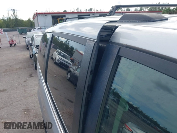 2018 Dodge Grand Caravan SXT z VIN 2C4RDGCG4JR179115, wystawiony jako IAAI lot #41163101 z przebiegiem 107 258 mil mil oraz . Historia ofert i sprzedaży dostępna na DreamBid. Obrazek 20.