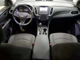 2018 Chevrolet Equinox LT with VIN 3GNAXJEV4JS528717, listed as a Copart auction lot 82422484 with 156,208 mi miles and Salvage Title. Bid and sale history available at carsss.com. Image 8.
