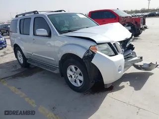 2012 Nissan Pathfinder SV with VIN 5N1AR1NN6CC639762, listed as a IAAI auction lot 41722242 with 166,175 mi miles. Bid and sale history available at carsss.com. Image 1.