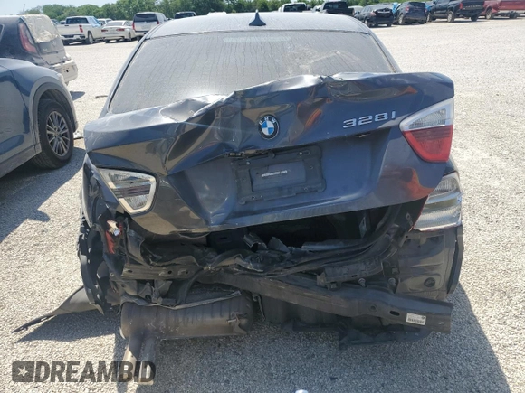 2008 BMW 3 Series 328i with VIN WBAVC53578FZ88885, listed as a Copart auction lot 51967275 with 136,934 mi miles and Salvage title. Bid and sale history available at DreamBid. Image 6.