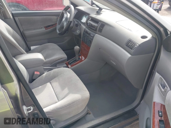 2004 Toyota Corolla CE with VIN 1NXBR32E84Z203320, listed as a IAAI auction lot 41851388 with 175,084 mi miles. Bid and sale history available at carsss.com. Image 5.