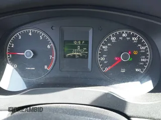 2014 Volkswagen Jetta S z VIN 3VW2K7AJ9EM207135, wystawiony jako IAAI lot #42316176 z przebiegiem 237 752 mil mil oraz . Historia ofert i sprzedaży dostępna na DreamBid. Obrazek 7.