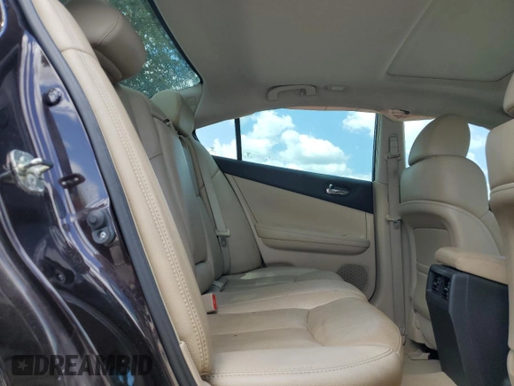 2014 Nissan Maxima SV z VIN 1N4AA5AP1EC439990, wystawiony jako Copart lot #53460495 z przebiegiem 145 277 mil mil oraz Szkoda całkowita • Salvage title. Historia ofert i sprzedaży dostępna na DreamBid. Obrazek 10.