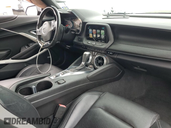 2018 Chevrolet Camaro 2SS z VIN 1G1FH1R72J0174042, wystawiony jako Copart lot #51566455 z przebiegiem 89 022 mil mil oraz Szkody całkowita. Historia ofert i sprzedaży dostępna na DreamBid. Obrazek 8.