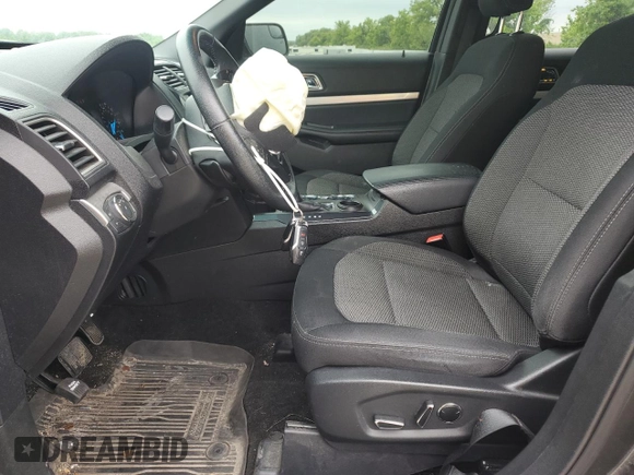 2017 Ford Explorer XLT с VIN 1FM5K7D8XHGA33580, выставлен на аукционе Copart как лот 56795705 с пробегом 82 071 миль миль и Списание • Salvage title. История ставок и продаж доступна на DreamBid. Изображение 7.