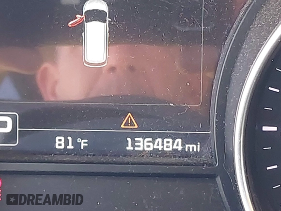 2015 Kia Sedona EX with VIN KNDMC5C19F6018139, listed as a IAAI auction lot 42031165 with 136,484 mi miles. Bid and sale history available at carsss.com. Image 15.